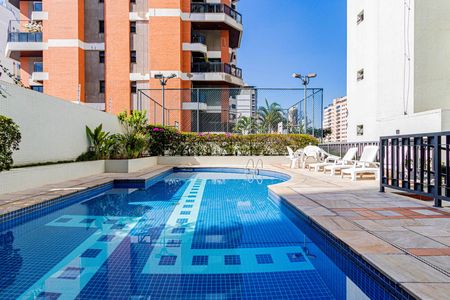 Apartamento para alugar com 168m², 4 quartos e 3 vagas Apartamento para alugar com 168m², 4 quartos e 3 vagasÁrea comum - Piscina