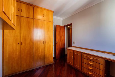 Apartamento para alugar com 168m², 4 quartos e 3 vagas Apartamento para alugar com 168m², 4 quartos e 3 vagasQuarto 02