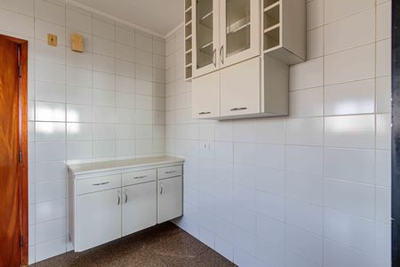 Apartamento para alugar com 168m², 4 quartos e 3 vagas Apartamento para alugar com 168m², 4 quartos e 3 vagasCozinha