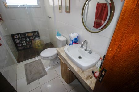 Casa de condomínio para alugar com 230m², 3 quartos e 4 vagas