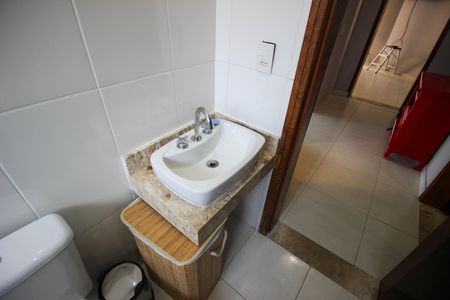 Casa de condomínio para alugar com 230m², 3 quartos e 4 vagas