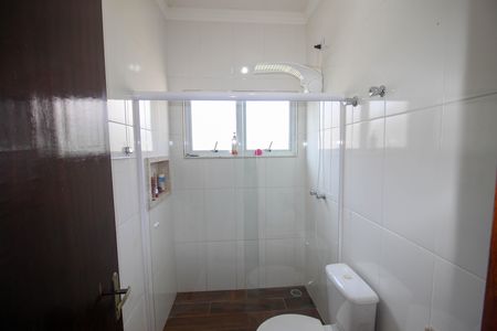 Casa de condomínio para alugar com 230m², 3 quartos e 4 vagas