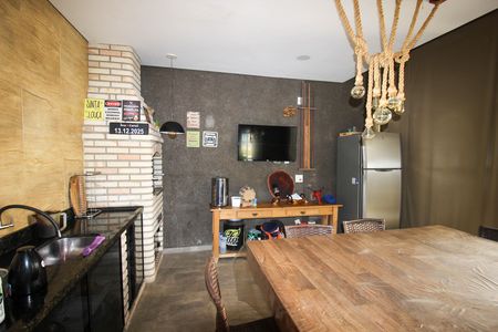 Casa de condomínio para alugar com 230m², 3 quartos e 4 vagas