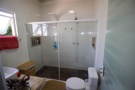Casa de condomínio para alugar com 230m², 3 quartos e 4 vagas