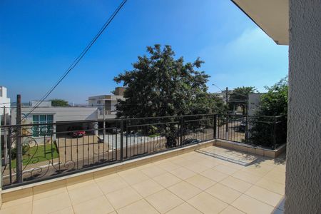Casa de condomínio para alugar com 230m², 3 quartos e 4 vagas