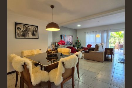 Apartamento à venda com 300m², 3 quartos e 1 vaga