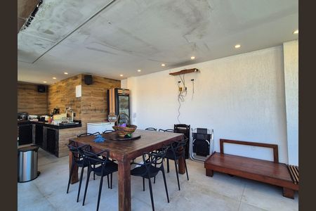Apartamento à venda com 300m², 3 quartos e 1 vaga