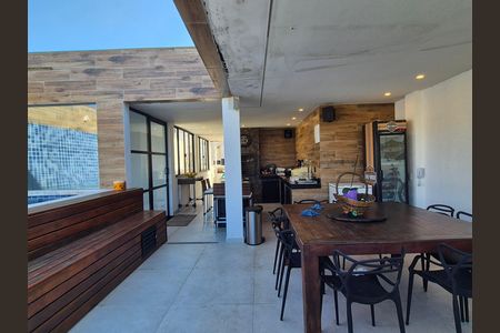 Apartamento à venda com 300m², 3 quartos e 1 vaga