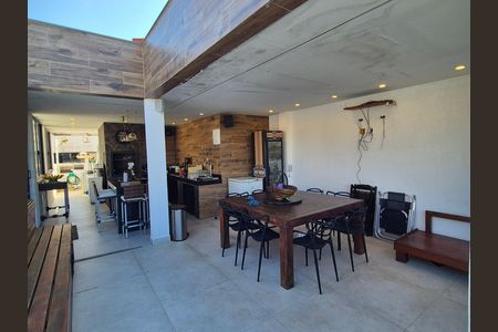 Apartamento à venda com 300m², 3 quartos e 1 vaga