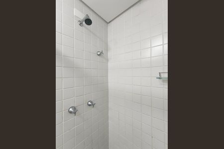 Apartamento para alugar com 82m², 2 quartos e sem vaga Apartamento para alugar com 82m², 2 quartos e sem vagaBanheiro da Suíte