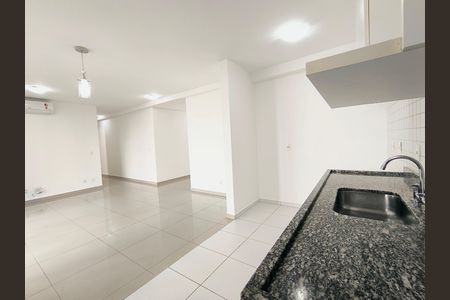 Apartamento para alugar com 82m², 2 quartos e sem vaga Apartamento para alugar com 82m², 2 quartos e sem vagaCozinha e Área de Serviço