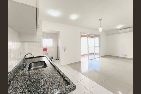Apartamento para alugar com 82m², 2 quartos e sem vaga Apartamento para alugar com 82m², 2 quartos e sem vagaCozinha e Área de Serviço