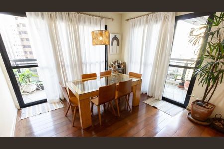 Apartamento à venda com 176m², 4 quartos e 3 vagas