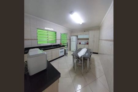 Casa à venda com 180m², 3 quartos e 2 vagas