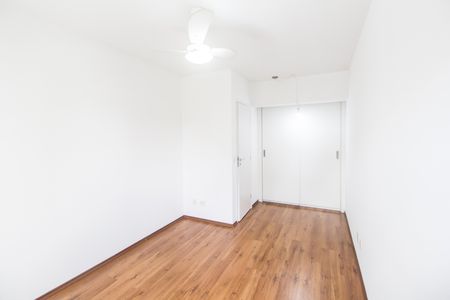 Apartamento à venda com 86m², 3 quartos e 2 vagas Apartamento à venda com 86m², 3 quartos e 2 vagasSuíte
