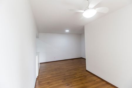 Apartamento à venda com 86m², 3 quartos e 2 vagas Apartamento à venda com 86m², 3 quartos e 2 vagasSala