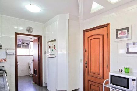 Apartamento à venda com 198m², 4 quartos e 3 vagas