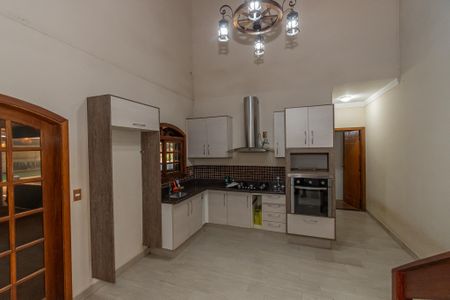 Cozinha  de casa à venda com 4 quartos, 1250m² em Chácara Recreio Alvorada, Sumaré
