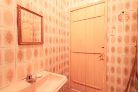 Casa à venda com 141m², 2 quartos e 1 vaga Casa à venda com 141m², 2 quartos e 1 vagaBanheiro