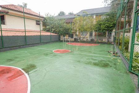 Casa de condomínio à venda com 70m², 2 quartos e 1 vaga Casa de condomínio à venda com 70m², 2 quartos e 1 vagaQuadra Esportiva