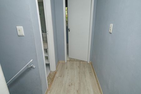 Casa de condomínio à venda com 70m², 2 quartos e 1 vaga Casa de condomínio à venda com 70m², 2 quartos e 1 vagaCorredor