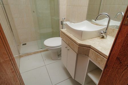 Casa de condomínio à venda com 70m², 2 quartos e 1 vaga Casa de condomínio à venda com 70m², 2 quartos e 1 vagaBanheiro 2