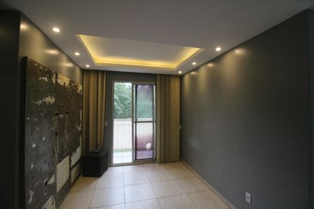 Sala de apartamento para alugar com 2 quartos, 43m² em Centro, Belford Roxo