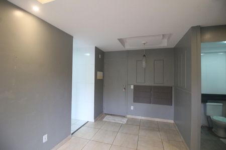 Sala de apartamento para alugar com 2 quartos, 43m² em Centro, Belford Roxo