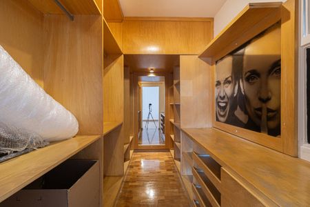 Apartamento para alugar com 90m², 1 quarto e 1 vaga Apartamento para alugar com 90m², 1 quarto e 1 vagaCloset da Suíte