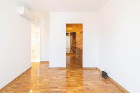 Quarto Suíte de apartamento para alugar com 1 quarto, 90m² em Itaim Bibi, São Paulo