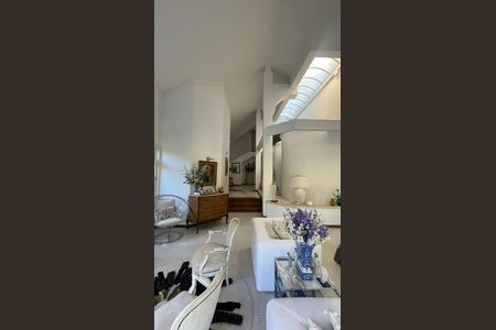 Casa de condomínio para alugar com 400m², 4 quartos e 4 vagasCozinha