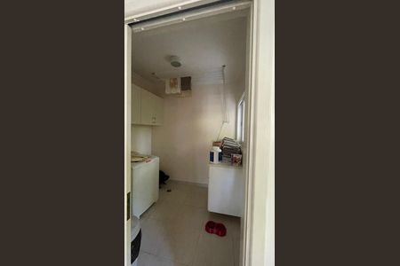 Casa de condomínio para alugar com 400m², 4 quartos e 4 vagasÁrea de Serviço