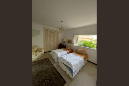 Casa de condomínio para alugar com 400m², 4 quartos e 4 vagasQuarto