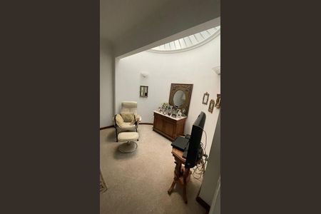 Casa de condomínio para alugar com 400m², 4 quartos e 4 vagasSala