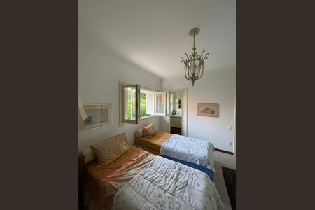 Casa de condomínio para alugar com 400m², 4 quartos e 4 vagasQuarto