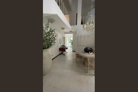Casa de condomínio para alugar com 400m², 4 quartos e 4 vagasSala de Jantar