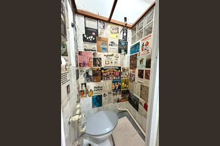 Apartamento para alugar com 144m², 3 quartos e sem vaga
