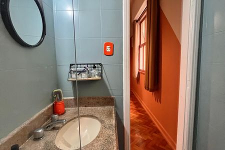 Apartamento para alugar com 144m², 3 quartos e sem vaga Apartamento para alugar com 144m², 3 quartos e sem vagaBanheiro da suíte