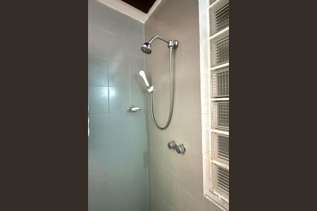 Apartamento para alugar com 144m², 3 quartos e sem vaga