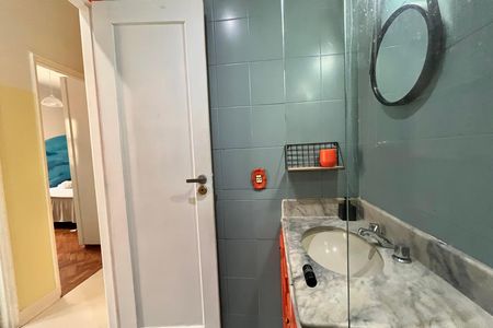 Apartamento para alugar com 144m², 3 quartos e sem vaga Apartamento para alugar com 144m², 3 quartos e sem vagaBanheiro social