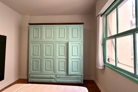 Apartamento para alugar com 144m², 3 quartos e sem vaga