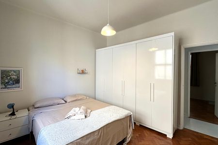 Apartamento para alugar com 144m², 3 quartos e sem vaga