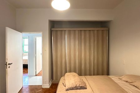 Apartamento para alugar com 144m², 3 quartos e sem vaga
