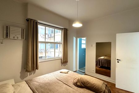 Apartamento para alugar com 144m², 3 quartos e sem vaga