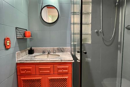 Apartamento para alugar com 144m², 3 quartos e sem vaga Apartamento para alugar com 144m², 3 quartos e sem vagaBanheiro social