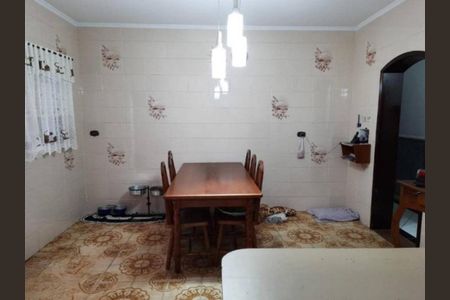 Casa à venda com 3 quartos, 250m² em Vila Curuçá, Santo André