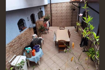 Casa à venda com 3 quartos, 250m² em Vila Curuçá, Santo André