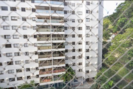 Apartamento à venda com 116m², 3 quartos e 2 vagas Apartamento à venda com 116m², 3 quartos e 2 vagasQuarto 1