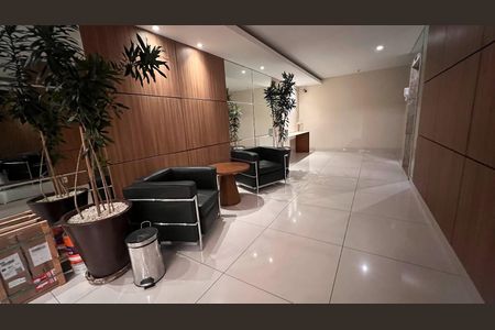 Apartamento à venda com 116m², 3 quartos e 2 vagas Apartamento à venda com 116m², 3 quartos e 2 vagasHall
