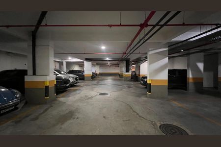 Apartamento à venda com 116m², 3 quartos e 2 vagas Apartamento à venda com 116m², 3 quartos e 2 vagasGaragem